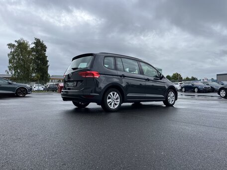 2022 Volkswagen Touran DSG7 II, серый, 3493400 рублей, вид 5