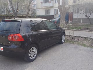 2006 Volkswagen Golf V, чёрный, 610000 рублей, вид 3