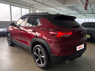 2022 Chevrolet TrailBlazer III, пурпурный, 1550000 рублей, вид 4