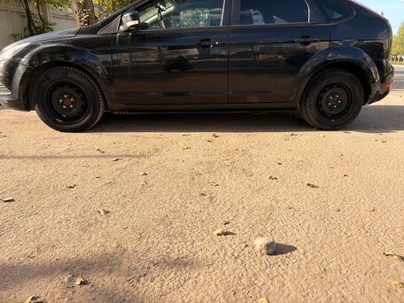 2008 Ford Focus II Рестайлинг, чёрный, 320000 рублей, вид 5