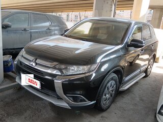 2017 Mitsubishi Outlander III Рестайлинг 2, чёрный, 1190000 рублей, вид 3