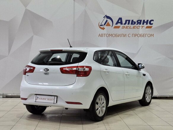 2014 Kia Rio 6-speed III, белый - вид 2
