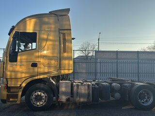 2023 IVECO-Hongyan 4x2, золотистый, 2907000 рублей, вид 4