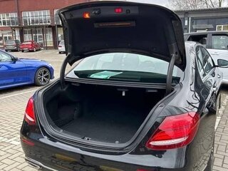 2017 Mercedes-Benz E-Класс 400 V (W213, S213, C238), чёрный, 3288567 рублей, вид 4
