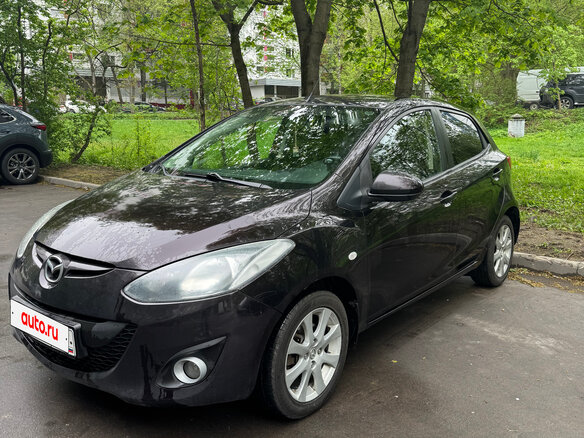 2011 Mazda 2 II Рестайлинг (DE2), фиолетовый, 800000 рублей