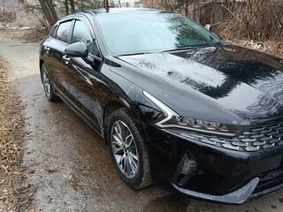 2021 Kia K5 III, чёрный, 2360000 рублей, вид 3
