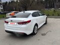 2017 Kia Optima IV, белый, 800000 рублей - вид 2