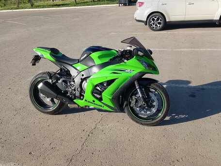 2011 Kawasaki ZX-10R Ninja, зелёный, 850000 рублей, вид 2