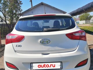 2013 Hyundai i30 II, белый, 820000 рублей, вид 3