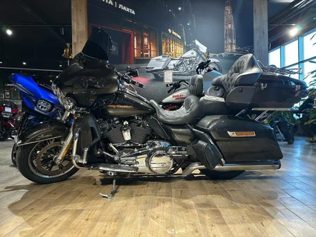 2018 Harley-Davidson Ultra Limited, чёрный, 2250000 рублей, вид 4