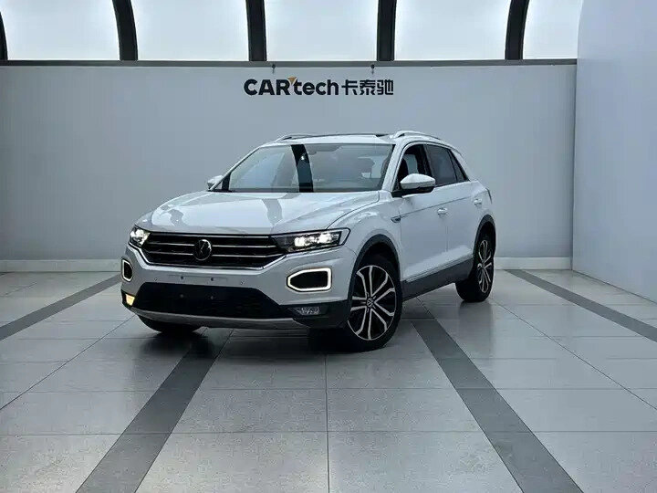Открыть фотографии: Volkswagen T-Roc I (China Market)
