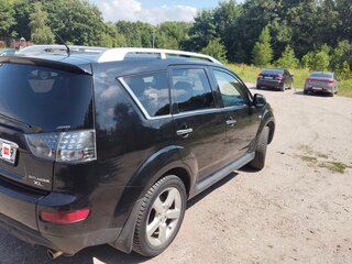 2008 Mitsubishi Outlander II, чёрный, 900000 рублей, вид 3