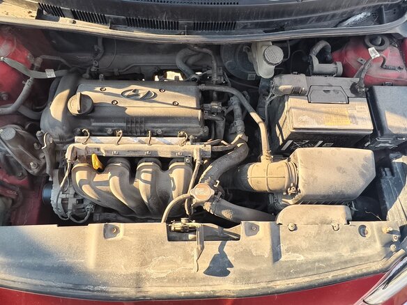 2012 Hyundai Solaris I, красный, 610000 рублей - вид 13