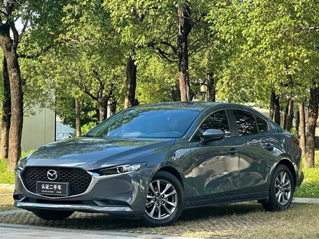 Mazda 3 IV (BP)