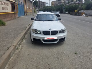 2010 BMW 1 серии 135i I (E81/E82/E87/E88) Рестайлинг, белый, 1850000 рублей, вид 4