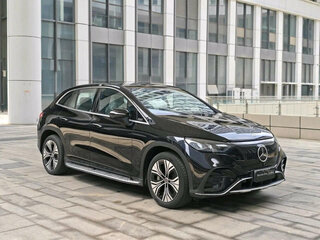Mercedes-Benz EQE SUV 500