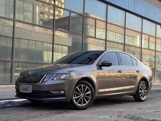 2022 Skoda Octavia III (A7) Рестайлинг, коричневый, 1690000 рублей, вид 1