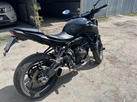 2018 Yamaha MT-07 (FZ-07), чёрный, 650000 рублей, вид 3
