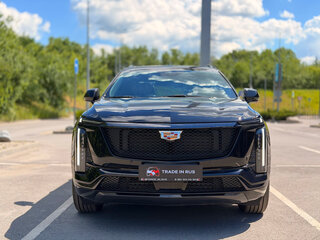 2025 Cadillac XT5 II, чёрный, 6490000 рублей, вид 2