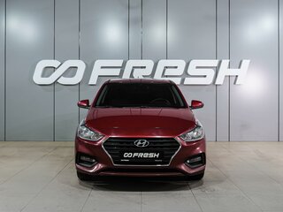 2017 Hyundai Solaris II, красный, 799000 рублей, вид 3