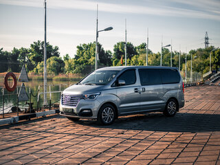 2020 Hyundai Grand Starex I Рестайлинг 2, серый, 4650000 рублей, вид 4