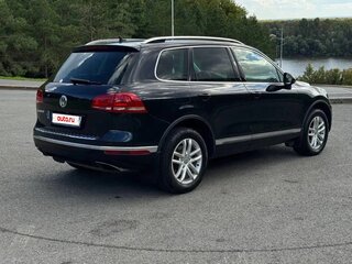 2017 Volkswagen Touareg II Рестайлинг, синий, 3200000 рублей, вид 5