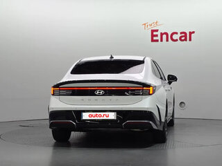 2025 Hyundai Sonata VIII (DN8) Рестайлинг, белый, 4100000 рублей, вид 4