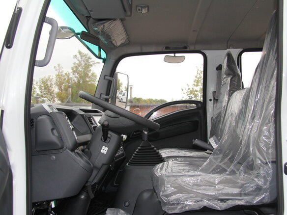 2026 Isuzu Elf (N-series), белый, 5000000 рублей - вид 13