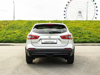 2019 Nissan Qashqai II Рестайлинг, серебристый, 1850000 рублей, вид 4