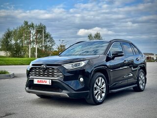 2021 Toyota RAV4 V (XA50), чёрный, 3300000 рублей, вид 1