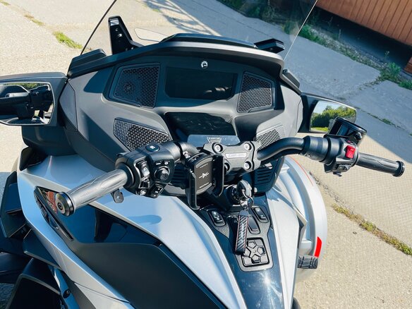 2023 BRP Can-Am Spyder, серый, 3020000 рублей - вид 14
