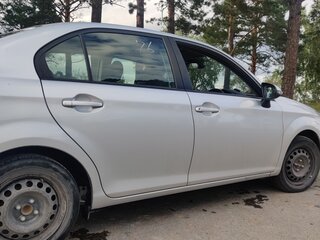 2022 Toyota Corolla Axio XI (E160, E170) Рестайлинг 2, серебристый, 1500000 рублей, вид 3