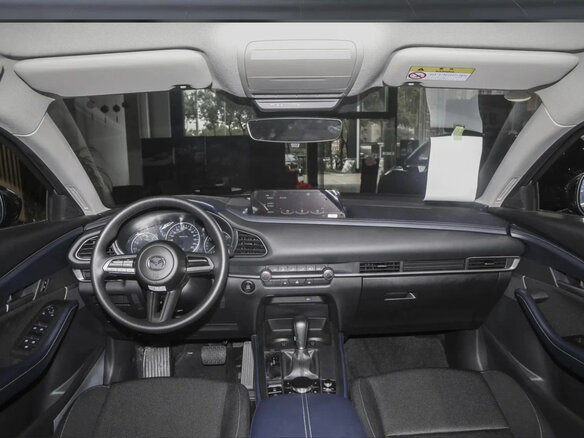 2023 Mazda CX-30 I, бежевый - вид 7
