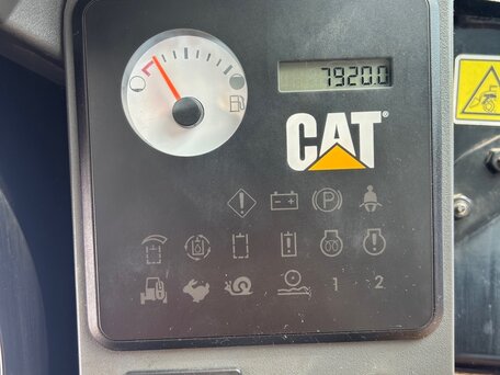 2010 Caterpillar 262, оранжевый, 2600000 рублей, вид 2