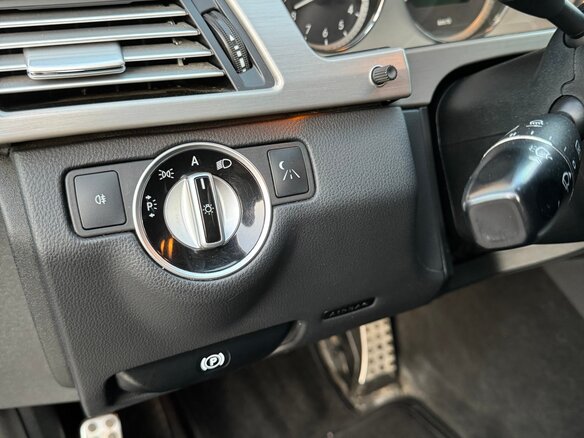 2010 Mercedes-Benz E-Класс 350 IV (W212, S212, C207), чёрный, 1650000 рублей - вид 28