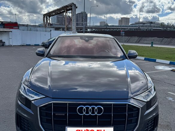 2021 Audi Q8 45 TDI I (4M), серый, 6300000 рублей - вид 1