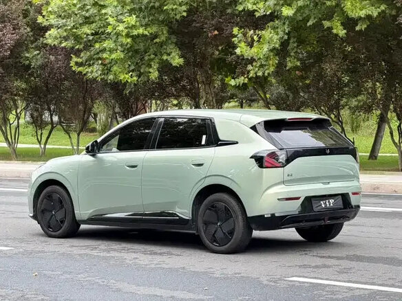 2025 Arcfox T1 42.3 kWh, зелёный, 1450001 рублей - вид 1
