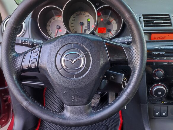 2008 Mazda 3 I (BK) Рестайлинг, красный, 600000 рублей - вид 21