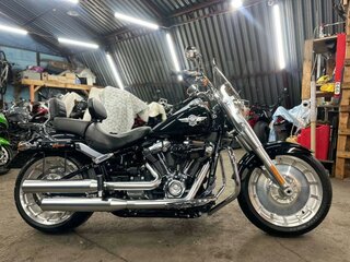 2017 Harley-Davidson Fat Boy, чёрный, 1990000 рублей, вид 2