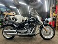 2017 Harley-Davidson Fat Boy, чёрный, 1990000 рублей - вид 1