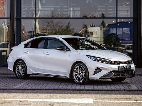 2021 Kia Cerato IV Рестайлинг, белый, 1995000 рублей, вид 3