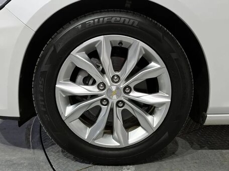 2021 Chevrolet Malibu IX Рестайлинг, белый, 1630000 рублей, вид 5