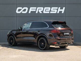 2011 Porsche Cayenne S II (958), фиолетовый, 1690000 рублей, вид 2