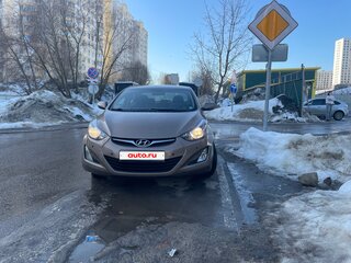 2015 Hyundai Elantra V (MD) Рестайлинг, жёлтый, 950000 рублей, вид 1