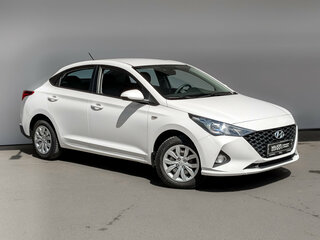 2022 Hyundai Solaris II Рестайлинг, белый, 1640000 рублей, вид 3