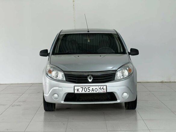 2014 Renault Sandero I, серебристый - вид 1