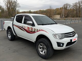2012 Mitsubishi L200 IV, белый, 1000000 рублей, вид 3