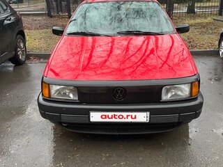 1990 Volkswagen Passat B3, красный, 300000 рублей, вид 3
