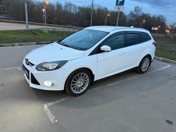 2013 Ford Focus III, белый, 530000 рублей