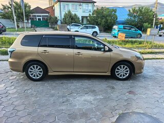 2009 Toyota Corolla Fielder X (E140, E150) Рестайлинг, коричневый, 700000 рублей, вид 2